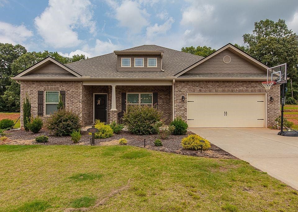 1st image of 6096 Creekside View Ln