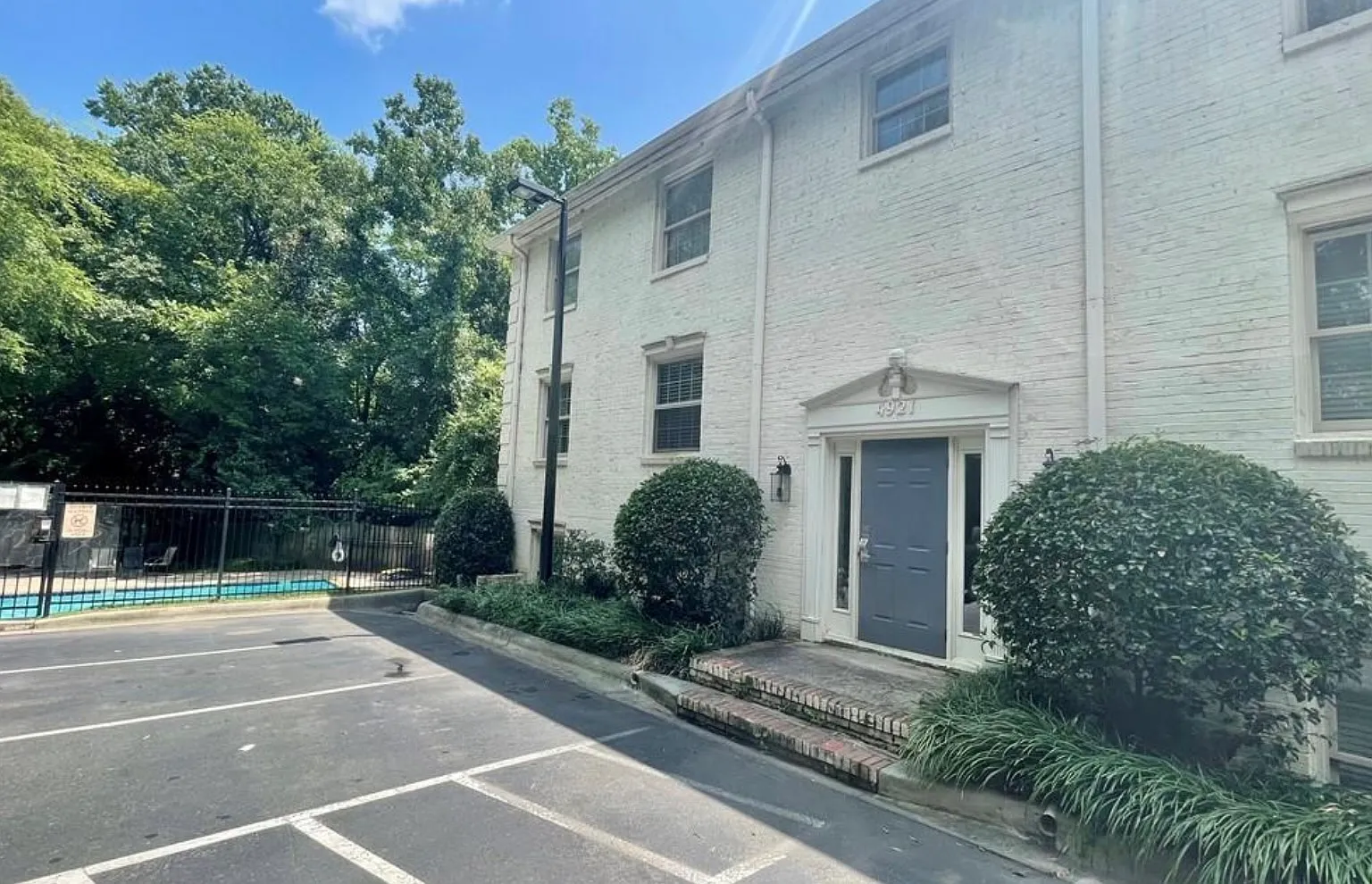 1 bed, 620 sqft, $1,300 — Photo 1