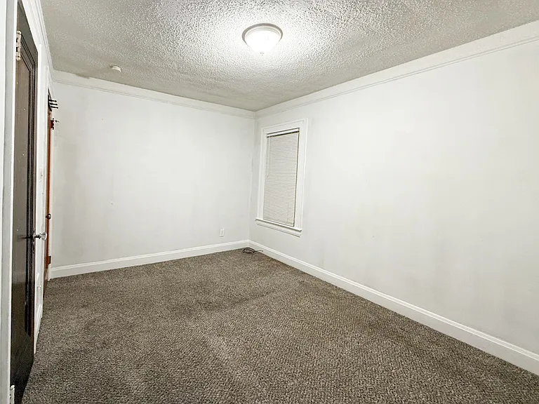 17214 Roselawn St #2 — Photo 21
