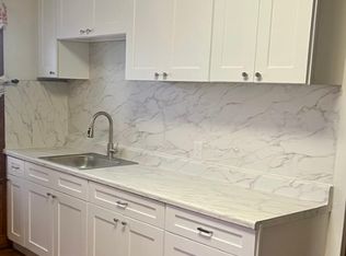 114 Sweet Ave #2R, Woonsocket, RI 02895