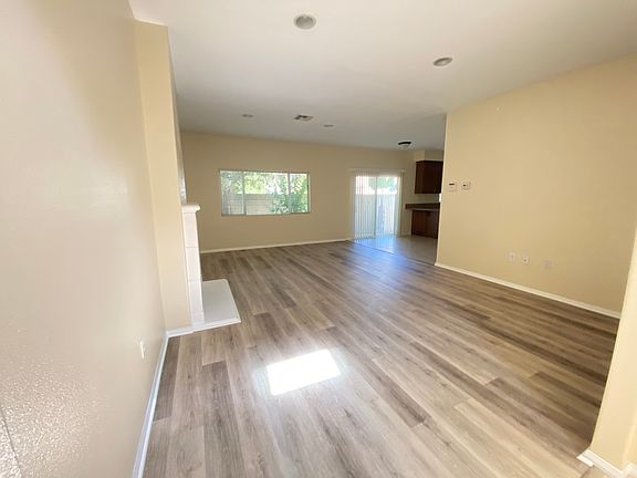 5th image of 1053 S Reservoir St
