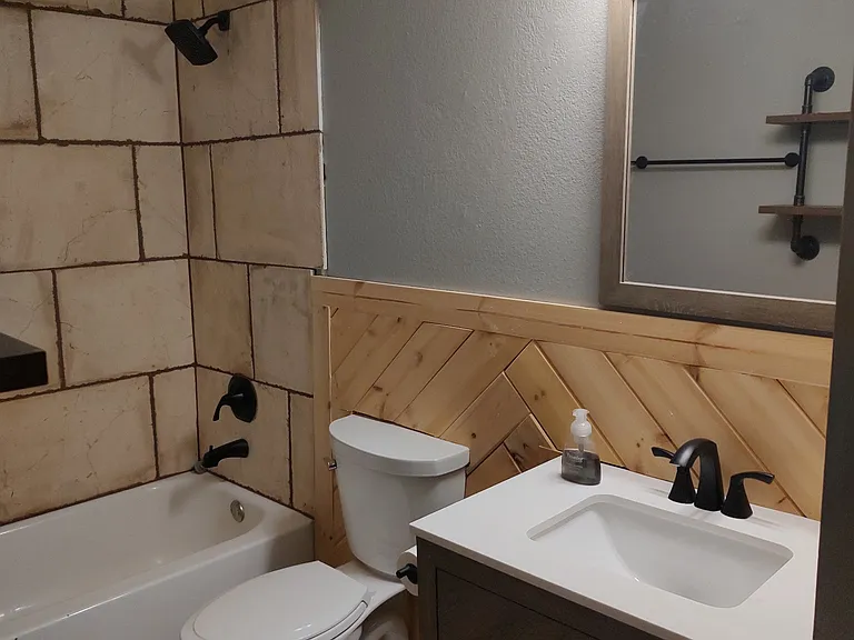 2328 SW Fort King St — Photo 11