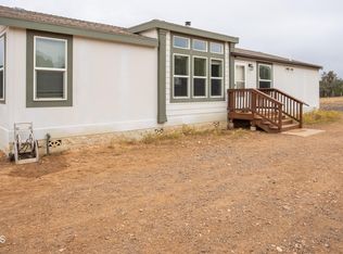 45625 N Redoubt Rd, Seligman, AZ 86337