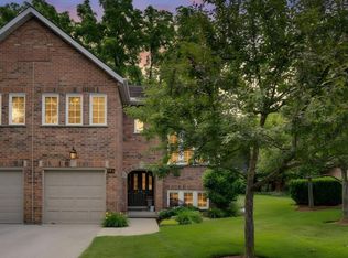 60 Allen St W #7, Waterloo, ON N2L6H5
