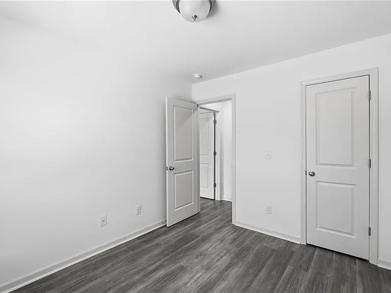 7134 Gladstone Cir — Photo 20