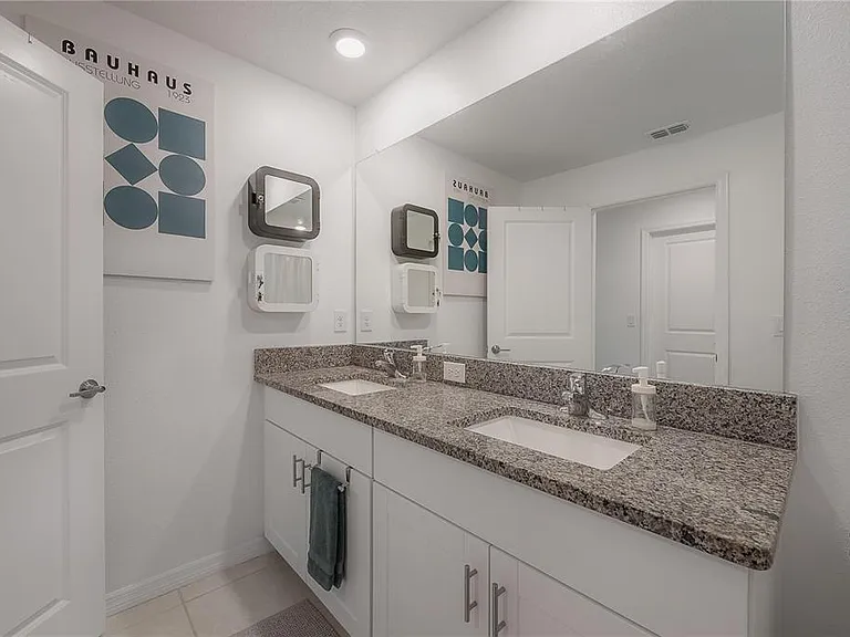 5223 Forum Blvd — Photo 17