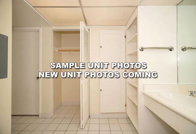 431 Dinahs Ct — Photo 21