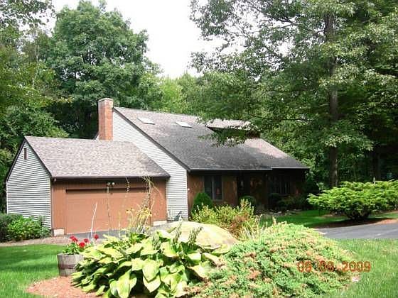 1st image of 51 Barstow Ln