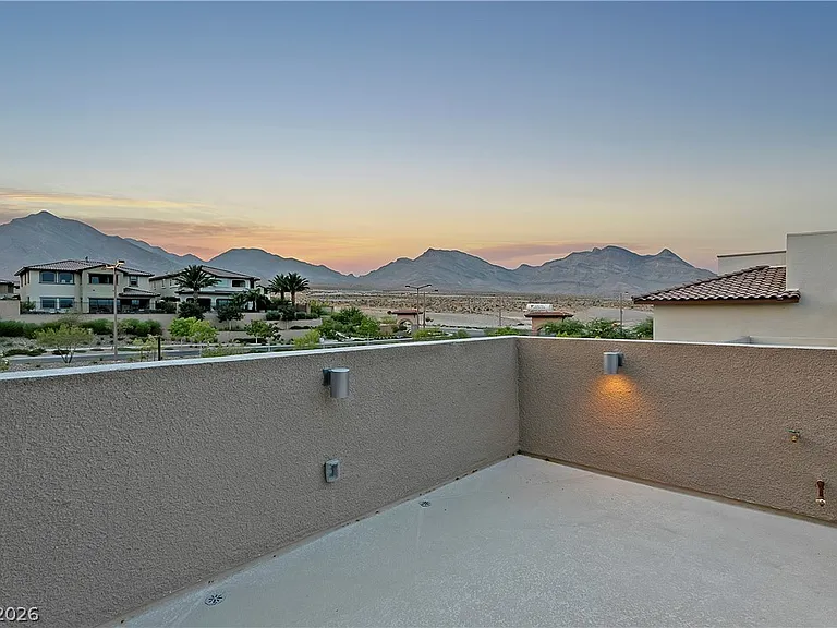 41 Lomita Heights Dr — Photo 4