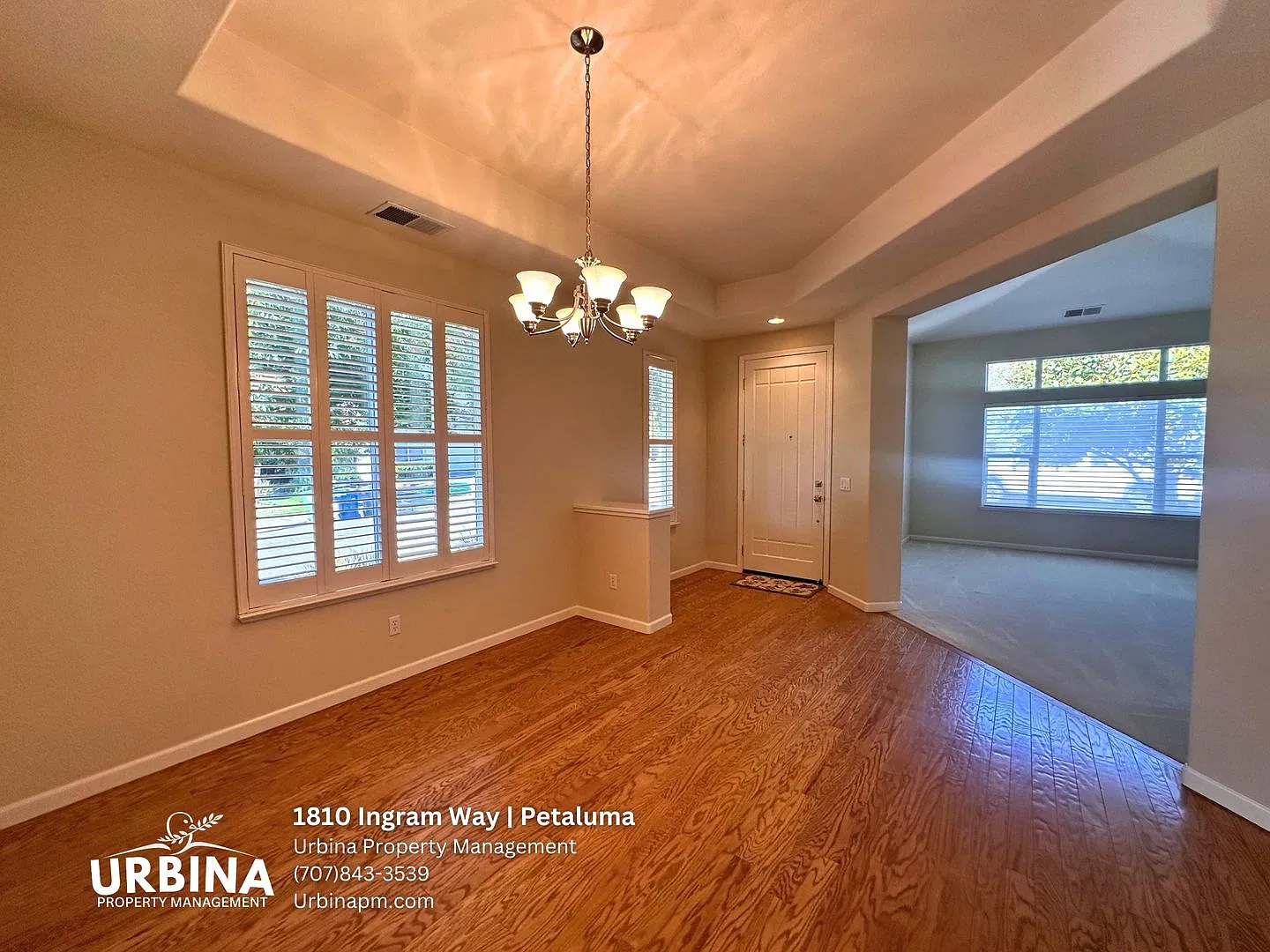 Stunning Single Level Home in Petaluma on Corner Lot — Photo 3