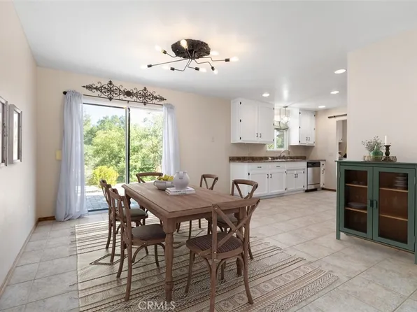 8070 Coromar Ave, Atascadero, CA 93422