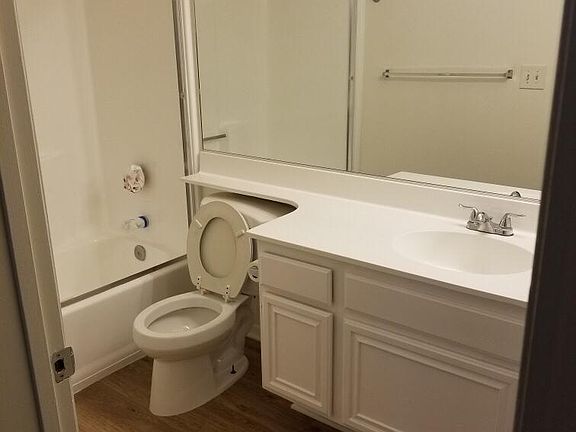 4th image of 234 W Fairview Ave APT 107