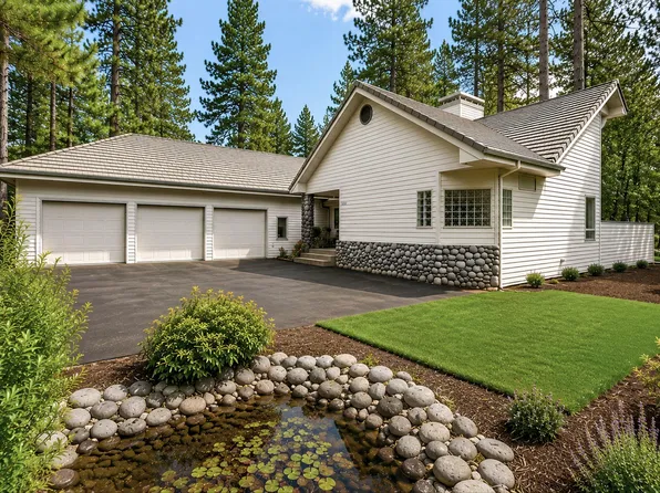 60726 Golf Village Loop, Bend, OR 97702