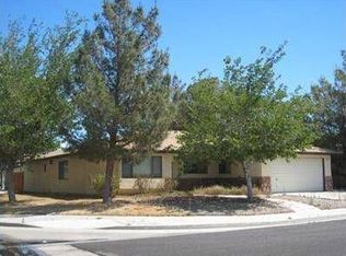 712 Cottonwood Dr, Ridgecrest, CA 93555