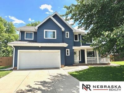 7813 Crabapple Ct, La Vista, NE, 68128