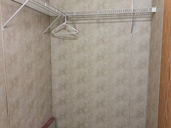 5th image of 200 Black Pine Blvd #192