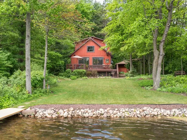 N5454 N Wilson Lake Rd, Wild Rose, WI 54984