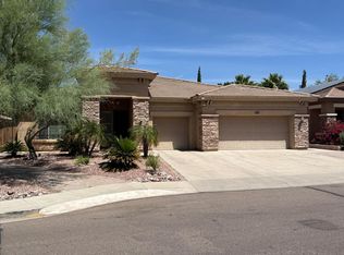 1928 W Spur Dr, Phoenix, AZ 85085
