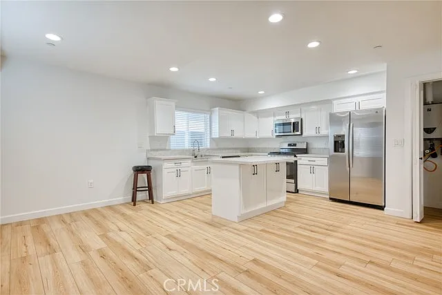 246 N Catalina St — Photo 3