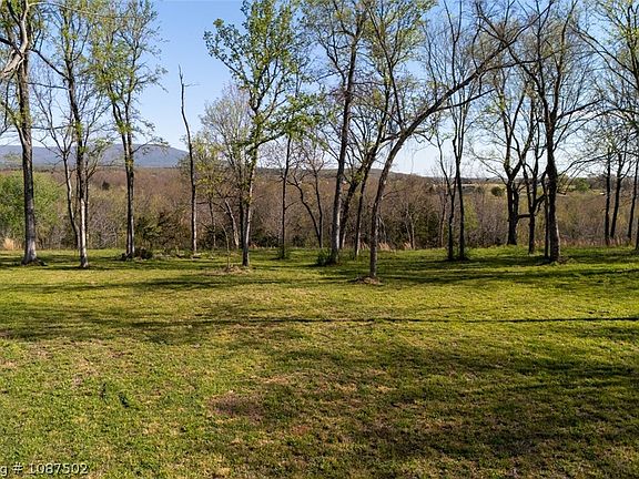 4th image of 209 Rock Creek Dr