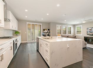 205 Calle Belleza, Lake Forest, CA 92630