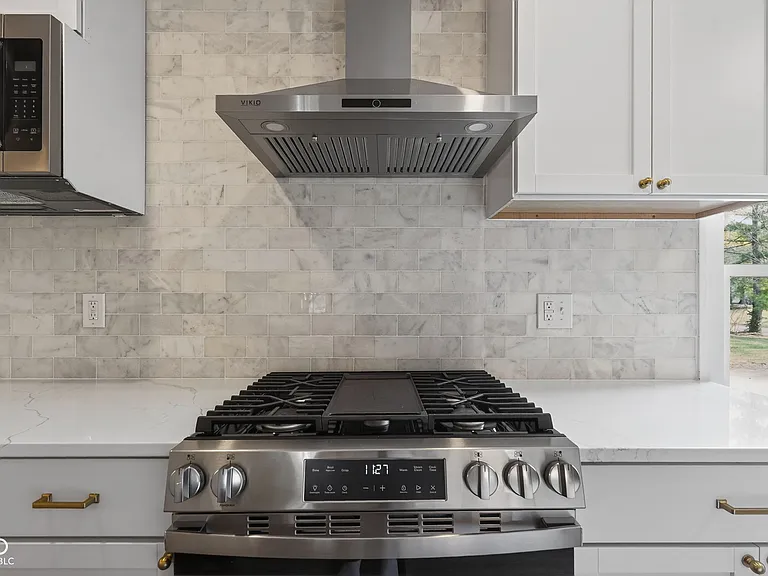 3302 Terra Vista Ln — Photo 14