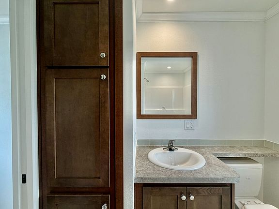 4th image of 1250 Lakeview Dr #50