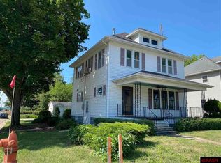 49 Date St, Easton, MN 56025