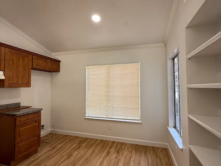 2145 Alta Sierra St — Photo 2
