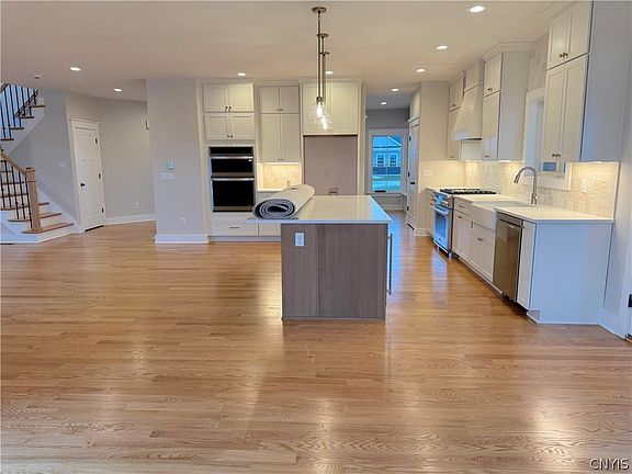 5th image of 8539 Angus Path