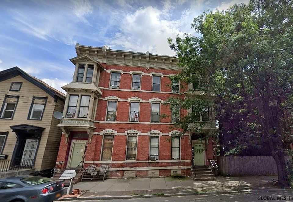 1st image of 3216 6th Ave