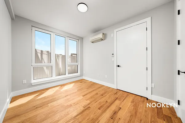 Rented by Nooklyn NYC LLC | media 150