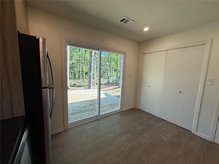 1601 Walker St SE #A — Photo 6