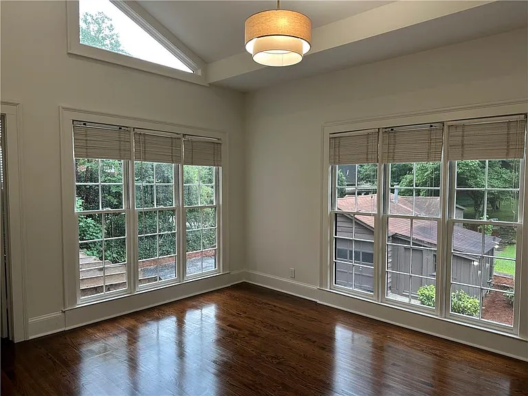 935 Stovall Blvd NE — Photo 23
