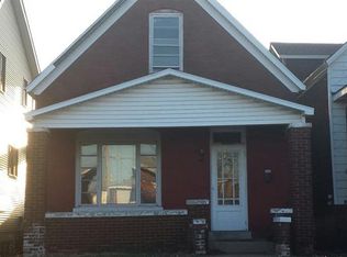 1940 Schrage Ave, Whiting, IN 46394