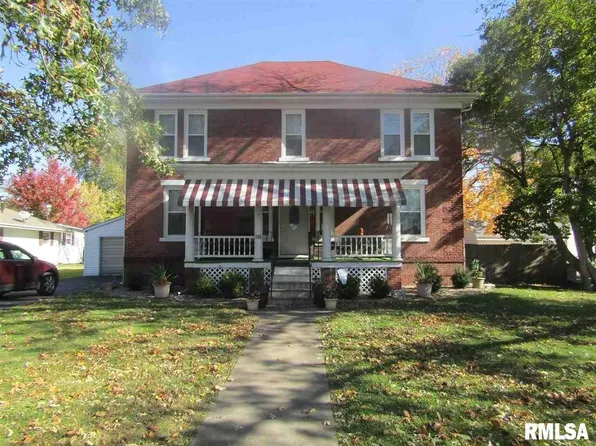 105 S Illinois St, Lewistown, IL 61542
