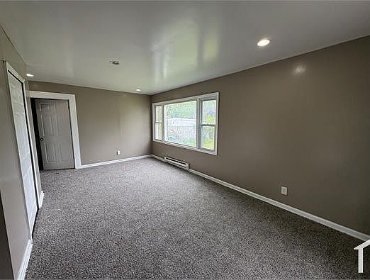 3rd image of 4640 E 173rd St