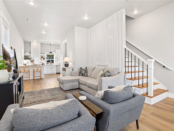 4th image of 1315 S Duncan Ave #1315