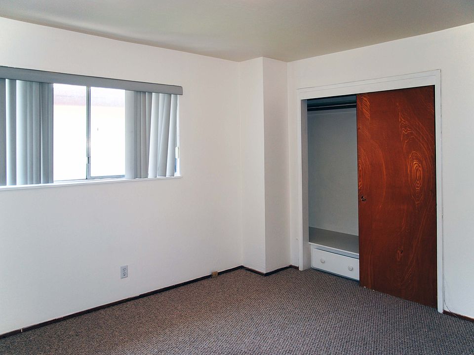 1st image of 347 Haddon Rd #3