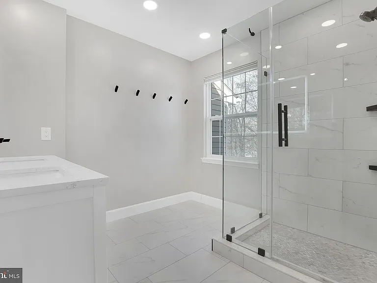 47575 Sharpskin Island Sq — Photo 44