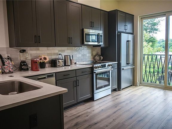 4th image of 2199 Lenox Rd NE APT 17