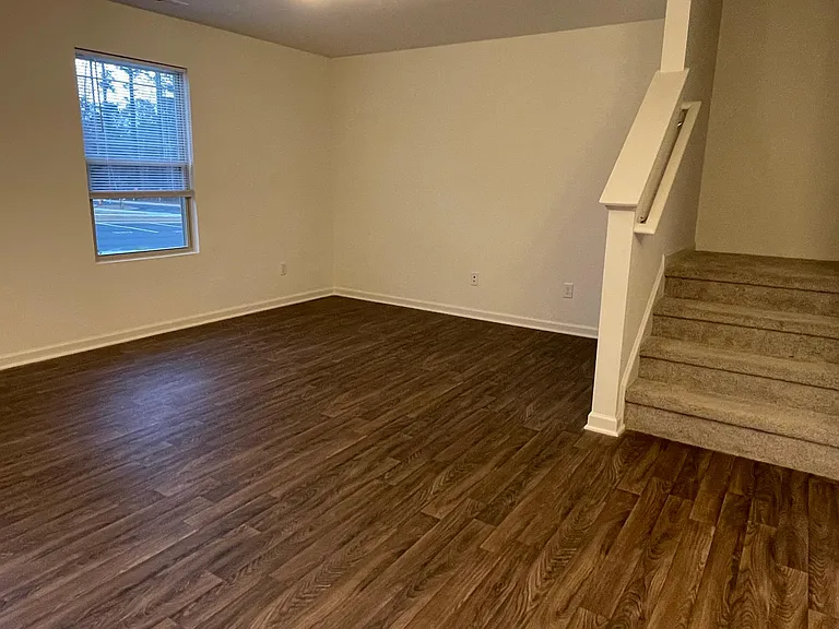 335 Switch St — Photo 6