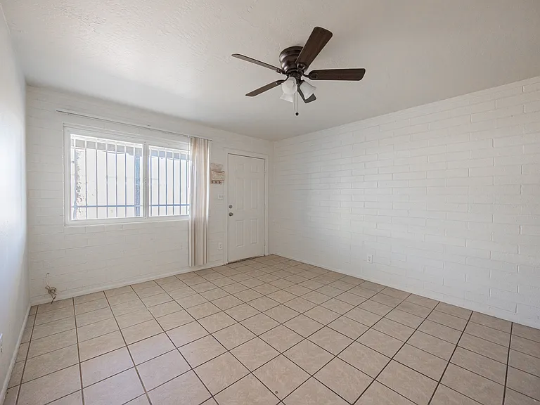 1915 N 26th Place, Phoenix Az — Photo 18
