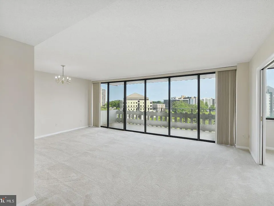 6301 Stevenson Ave #1011