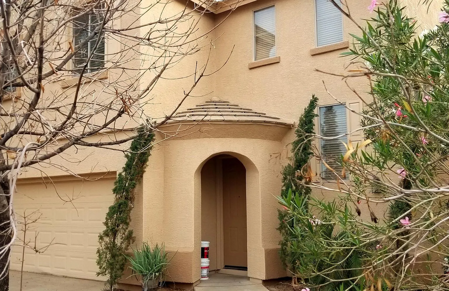 3 bed, 2.5 bath, 1557 sqft, $2,160 — Photo 2