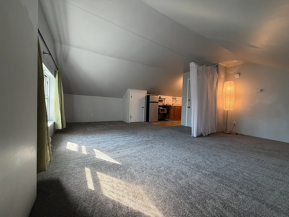 329 Taylor Ave #7
