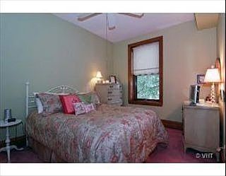 5th image of 1021 N Hoyne Ave #3A
