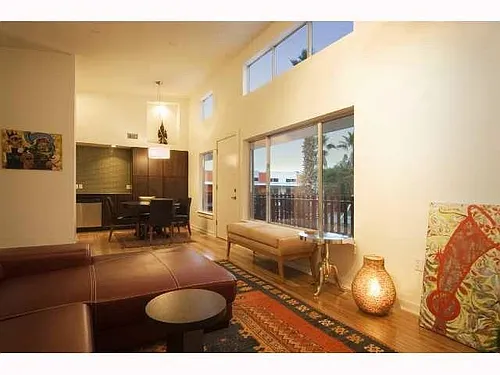 2200 Dickson Dr #219 Photo 1