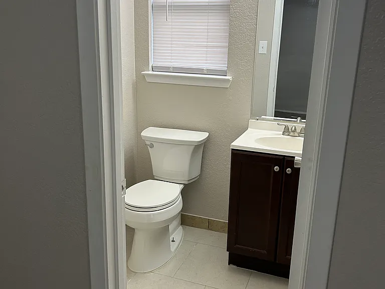 2110 Jerome Dr — Photo 24