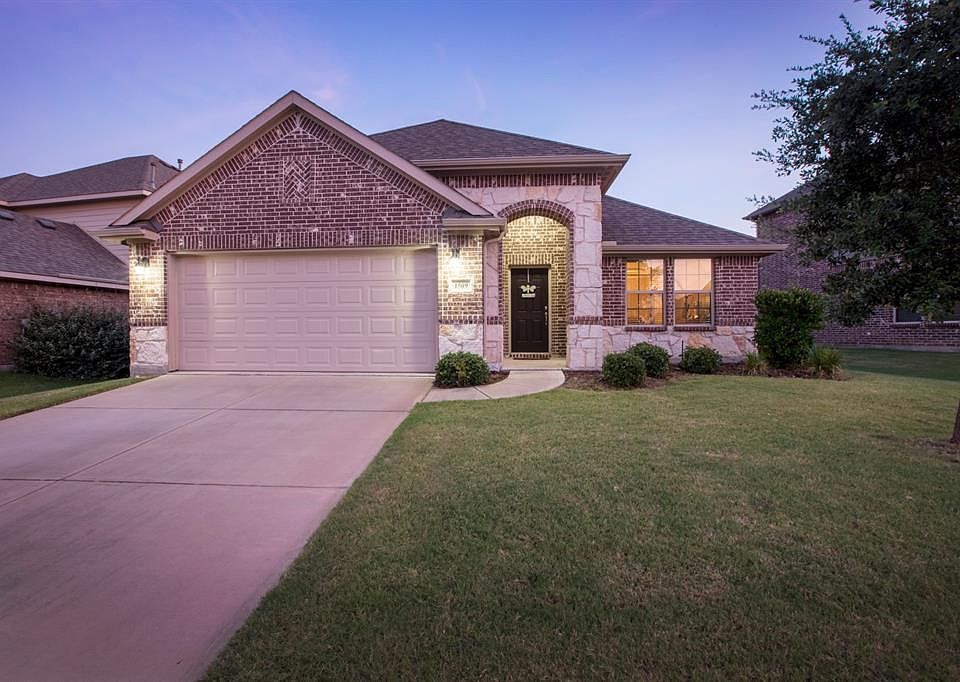 1st image of 1509 Castle Creek Dr